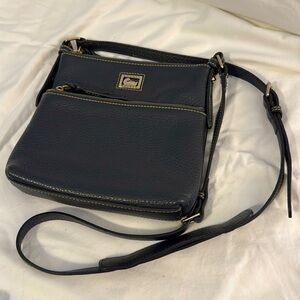 Rooney & Bourke crossbody bag. Grey. Pebble leather. Excellent condition.